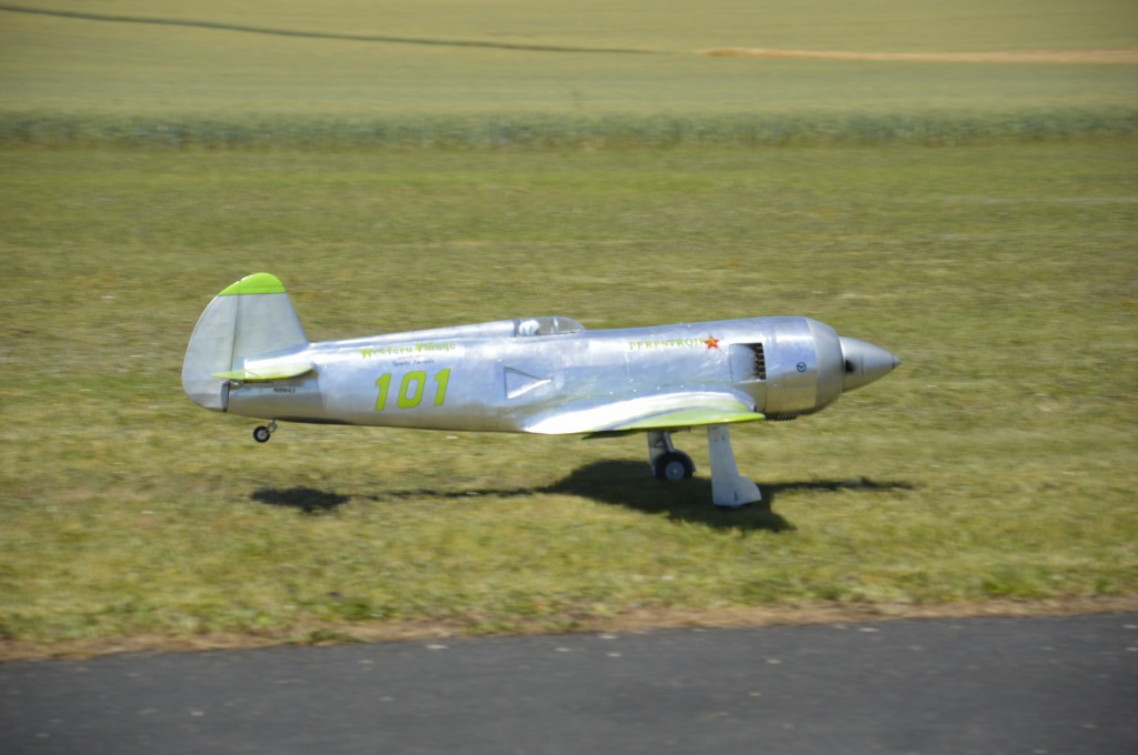 Mise des Gaz pour le Yak 11 de guillaume