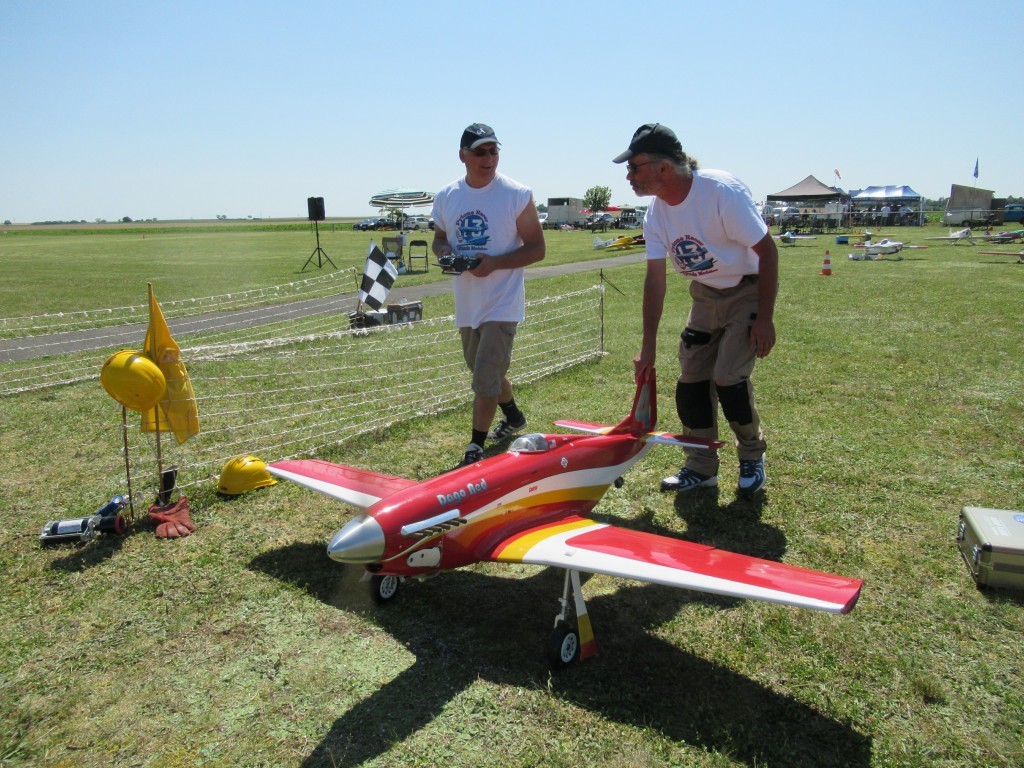 Hors course , ce mustang réalisa  son 1er vol lors de cette rencontre